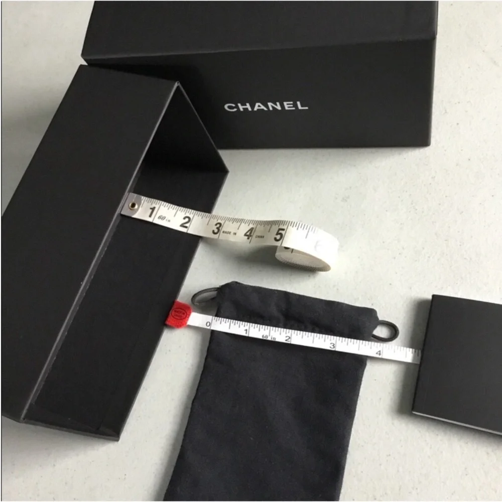 CHANEL SMALL BOX TOP LID LOGO PRINTED WITH DUST BAG LOGO PRINTED BOOK ATTACH